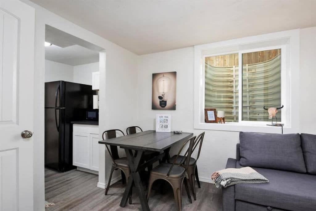 #Stayinmydistrict Twin Falls Pendleton Chic Suite Dış mekan fotoğraf